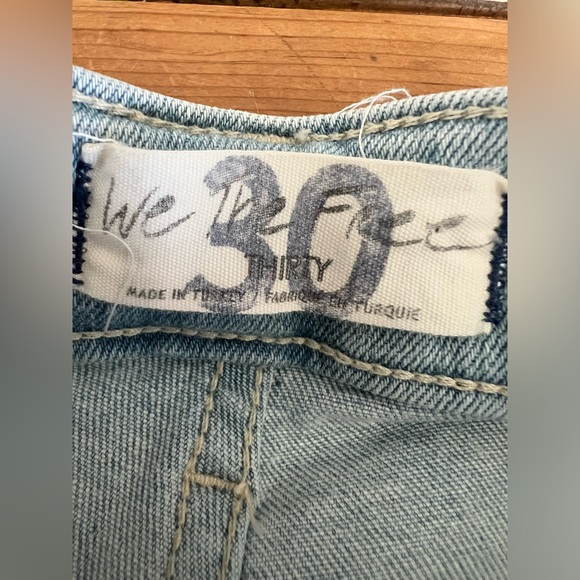 Free people thirty light wash jeans. Size 30 - Picture 6 of 9